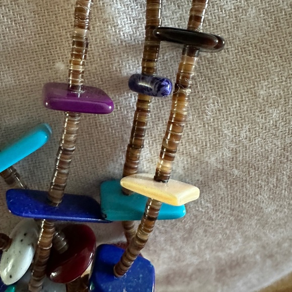 Native American Heishi Fetish Stones Necklace - Picture 10 of 16